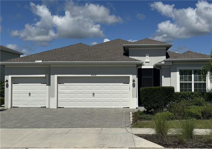 Property Photo: 43504 Treadway Dr FL 33982