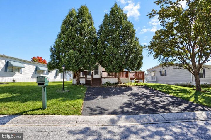 Property Photo:  101 Barnwood Place  PA 17112 