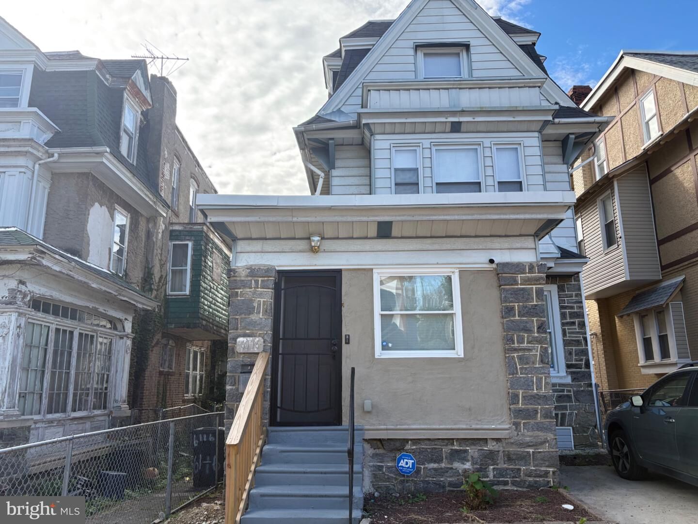 Property Photo:  6116 Oxford Street W  PA 19151 