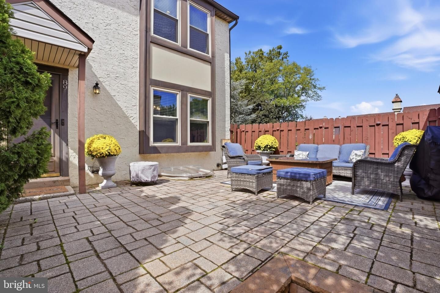 Property Photo: 89 Queens Circle PA 18914