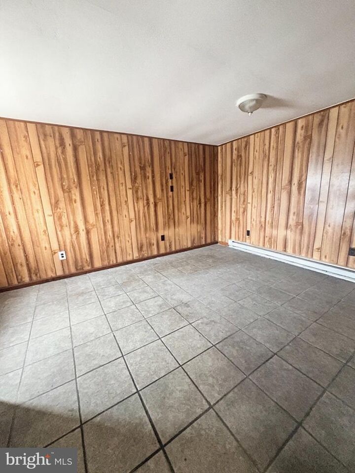 Property Photo: 4862 Dupont Parkway DE 19734