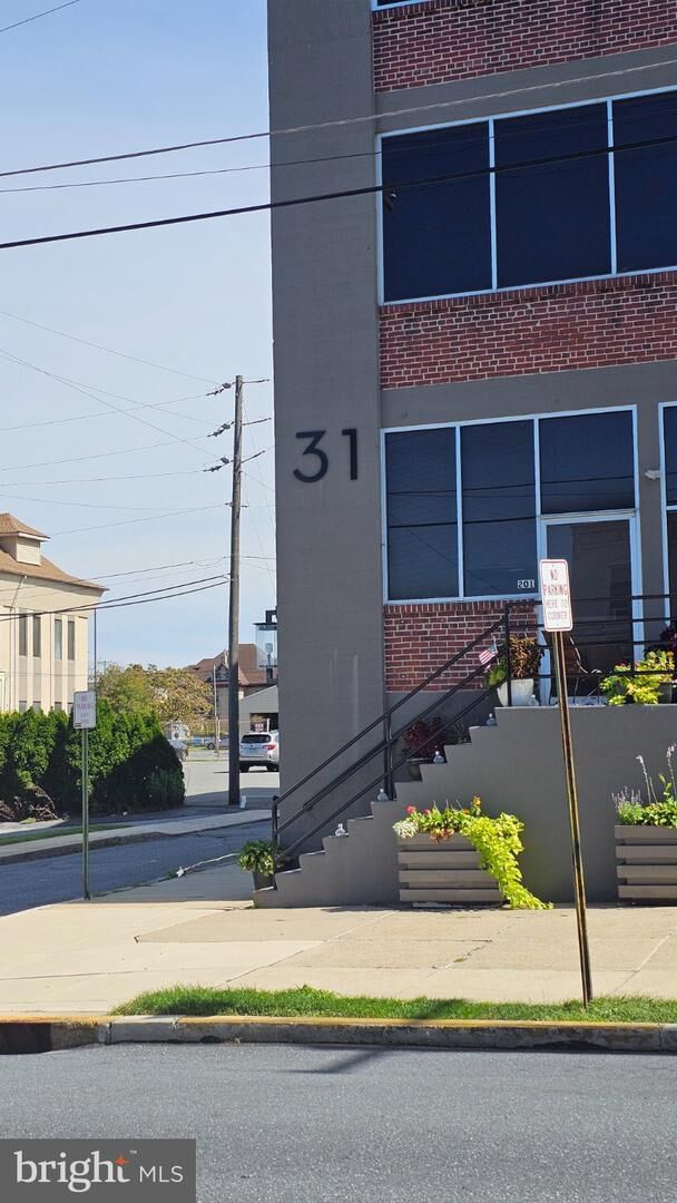 Property Photo:  31 S Sterley Street 401  PA 19607 