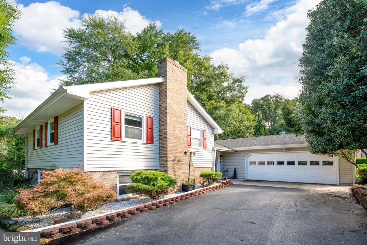 Property Photo:  111 Delshire Drive  DE 19901 