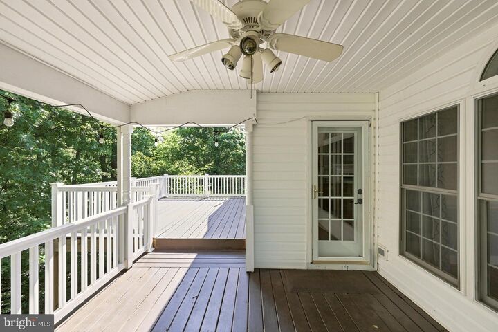 Property Photo: 151 Travis Court VA 22602