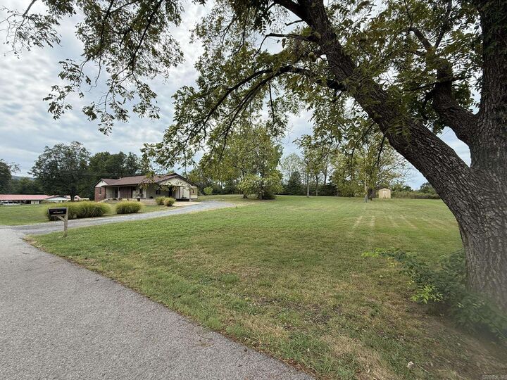 Property Photo:  206 Pecan Street  AR 72650 