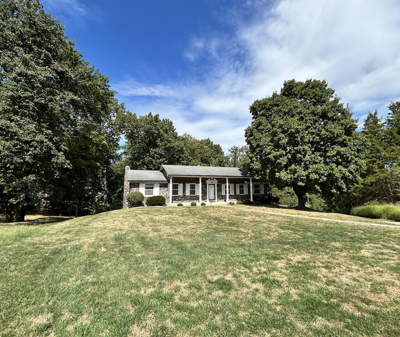 Property Photo:  1502 N Mapleview Dr  MO 65202 
