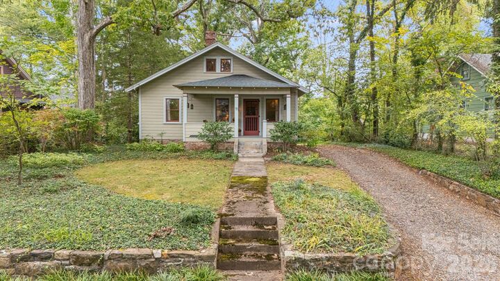 Property Photo:  15 Rosewood Avenue  NC 28801 