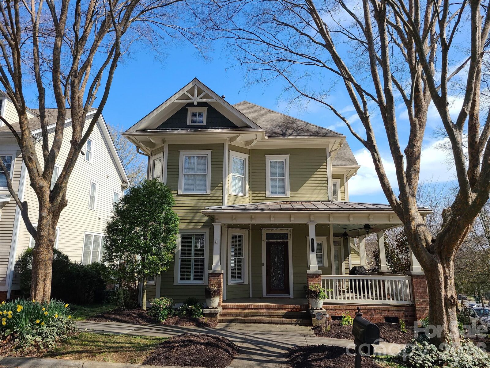 Property Photo:  727 E 9th Street  NC 28202 