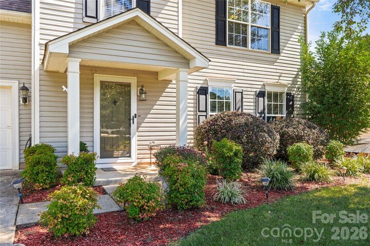 Property Photo:  124 Emily Ivy Court  NC 28083 