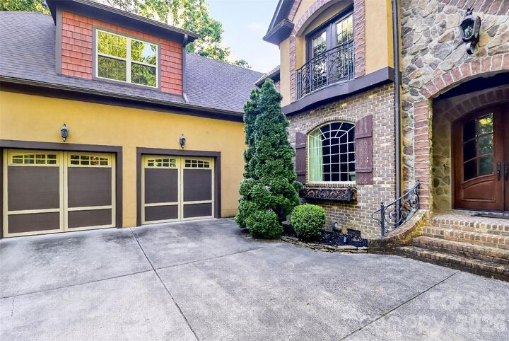 Property Photo:  6031 Greystone Drive  NC 28104 