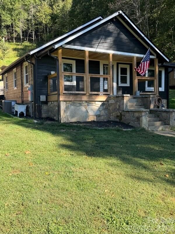 Property Photo: 61 Martins Creek Road NC 28709