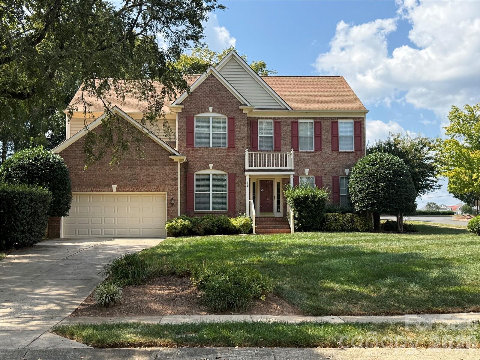 Property Photo:  704 Meadow Lake Drive  NC 28105 
