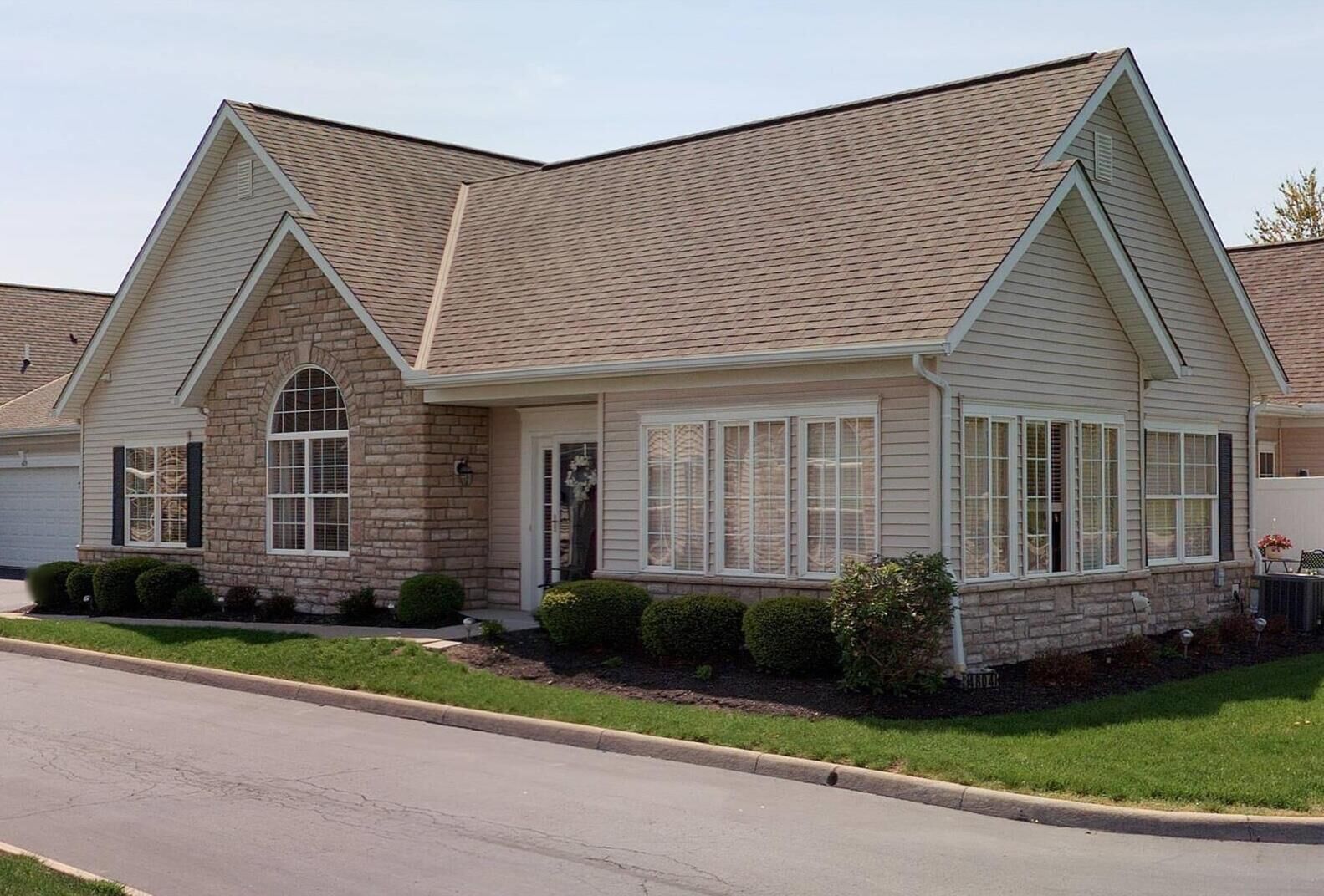 Property Photo:  4804 Ashleigh Drive  OH 43016 