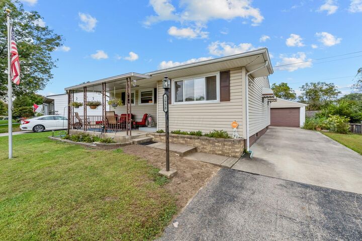 Property Photo:  2958 Westmoor Drive  OH 43204 