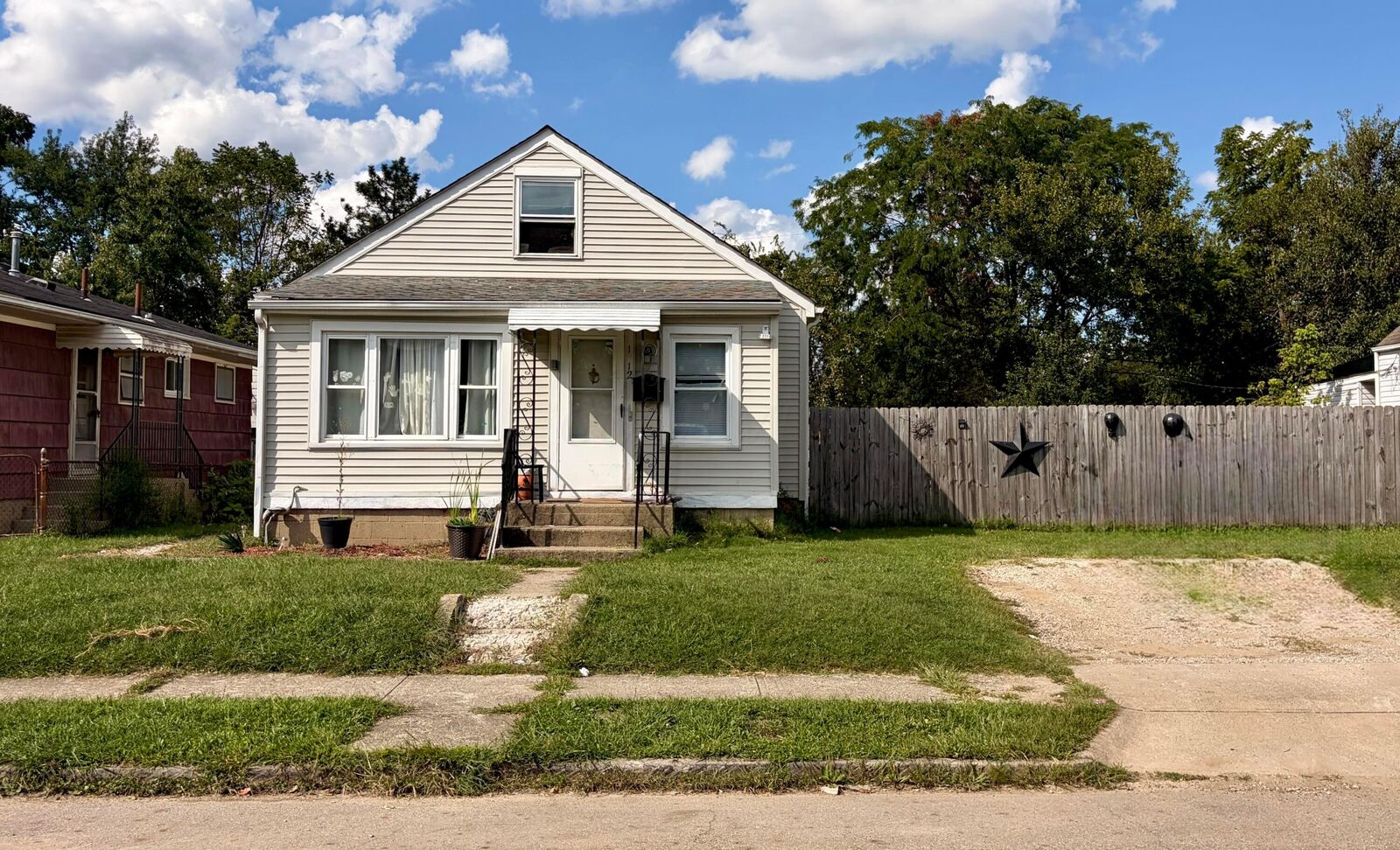 Property Photo:  1212 Minnesota Avenue  OH 43211 