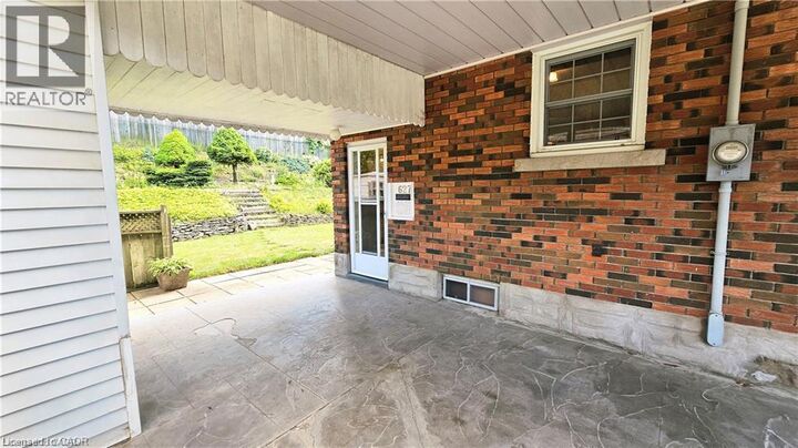 Property Photo:  627 Krug Street  ON N2B 1L9 