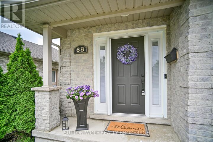 Property Photo:  68 Laura Lane  ON N7G 4K9 