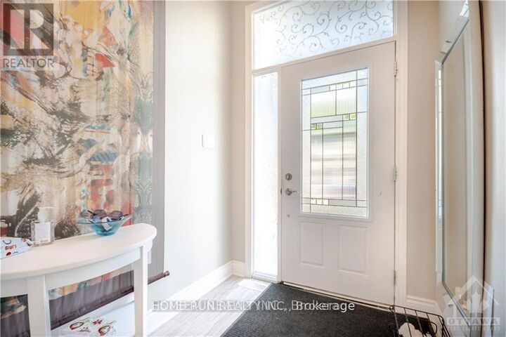 Property Photo:  560 Mutual Street  ON K1K 1C6 
