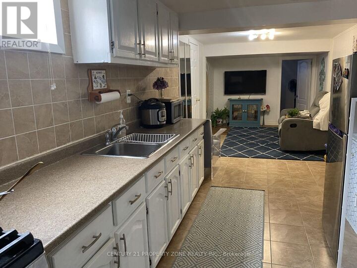 Property Photo:  188 Hess Street North  ON L8R 2T4 