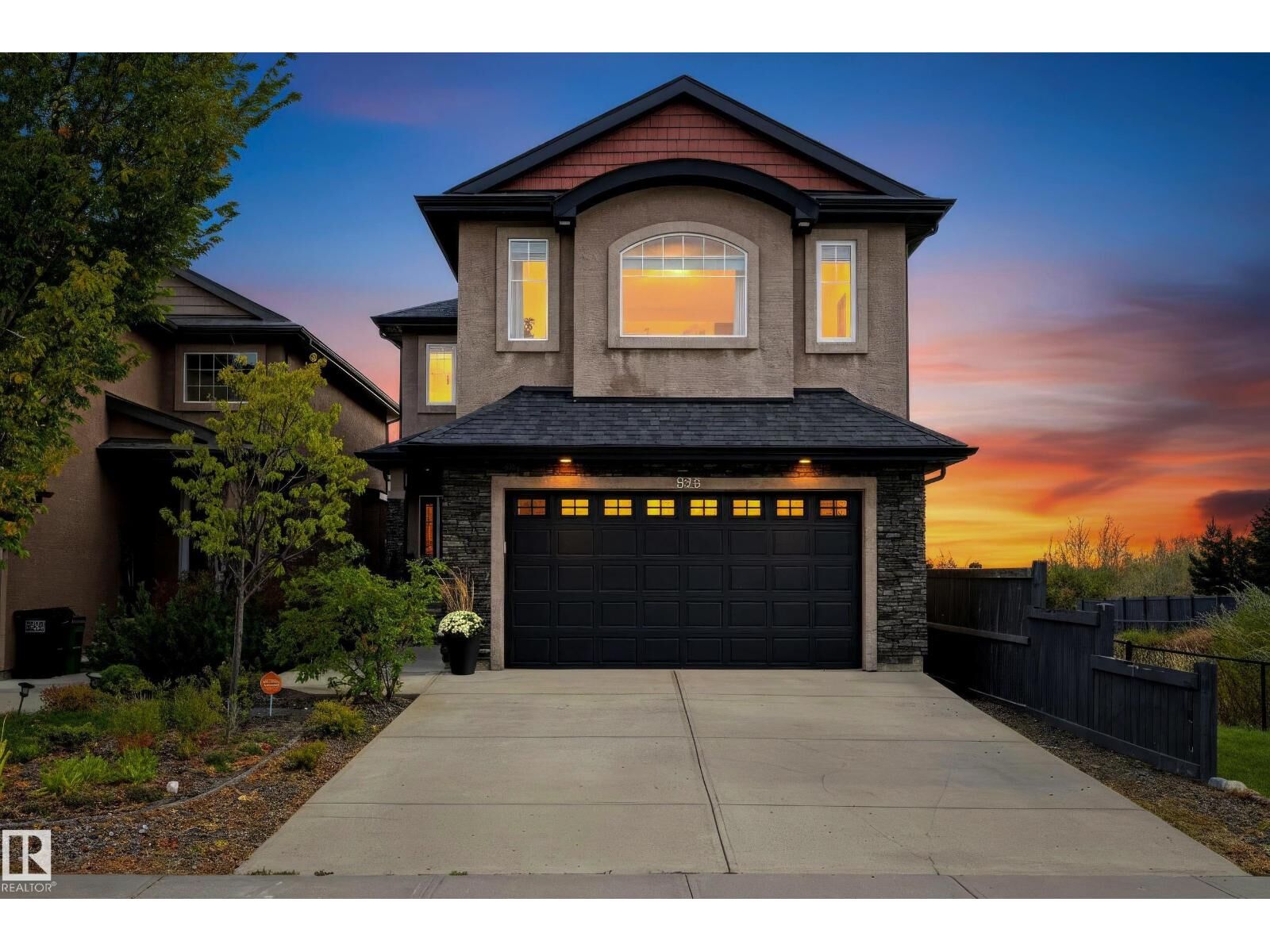 Property Photo:  525 Albany Wy NW  AB T6V 0H9 