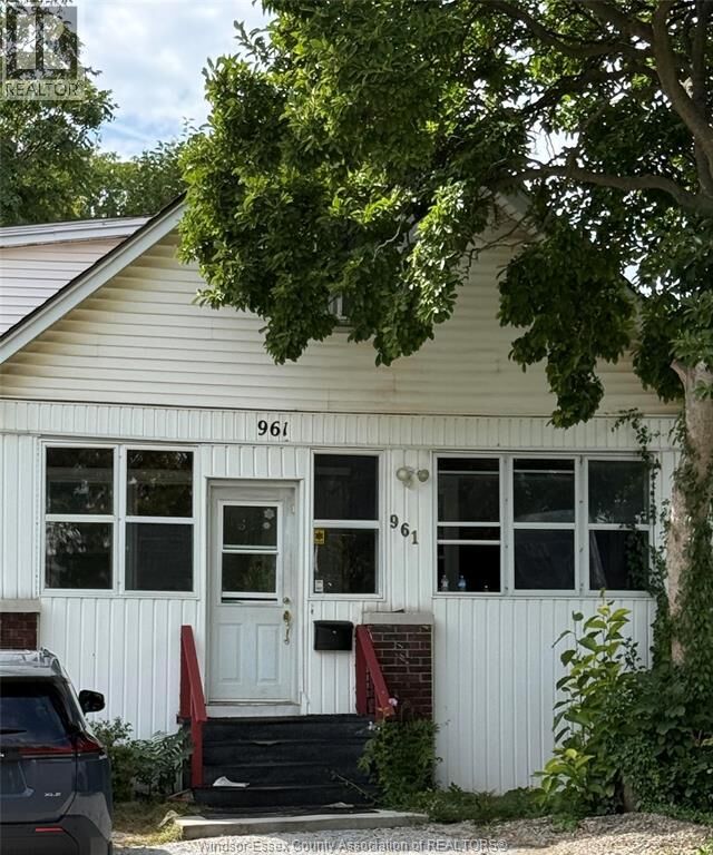 Property Photo:  961 Campbell  ON N9B 2J4 