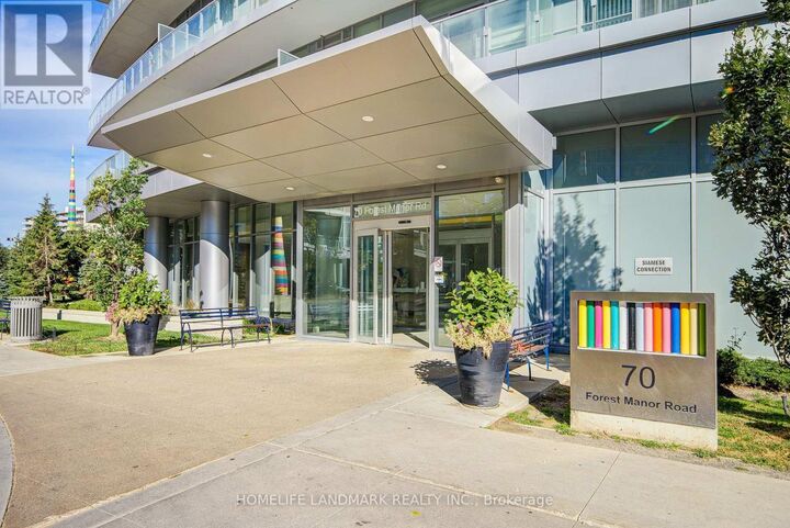 Property Photo:  70 Forest Manor Road 2912  ON M2J 0A9 