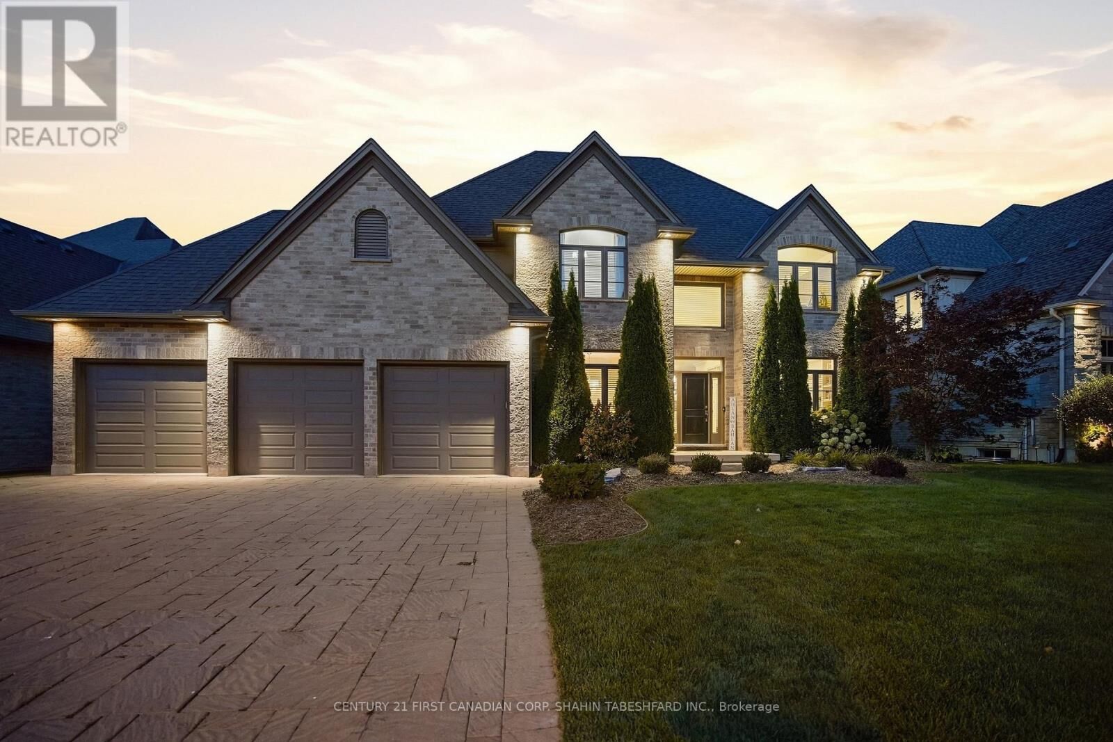Property Photo: 2264 Waterside Terrace ON N6G 0M1