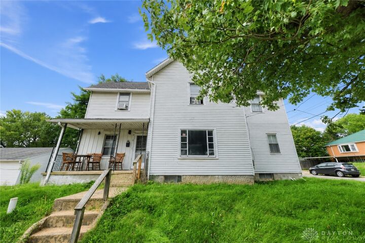 Property Photo: 405 3rd Avenue OH 44905
