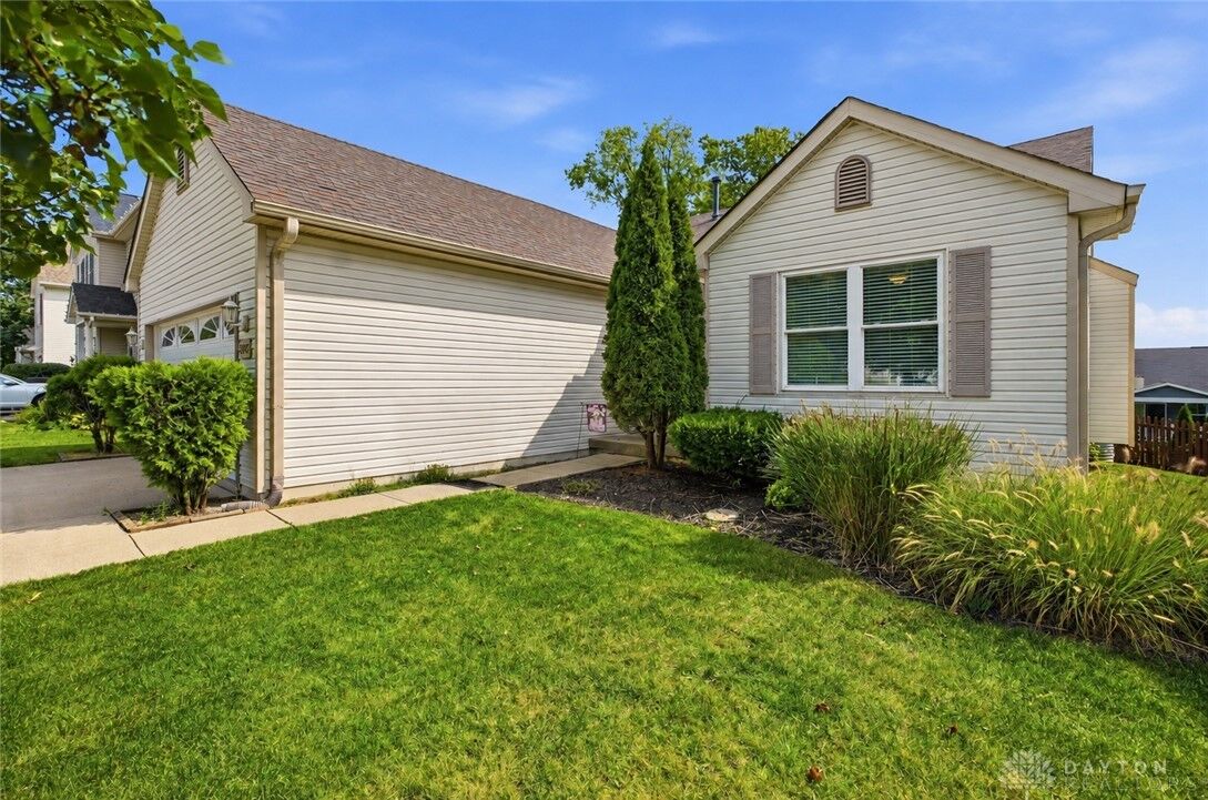 Property Photo:  5626 Autumn Drive  OH 45042 
