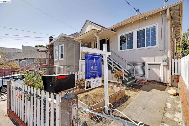 Property Photo: 2711 13th Ave CA 94606