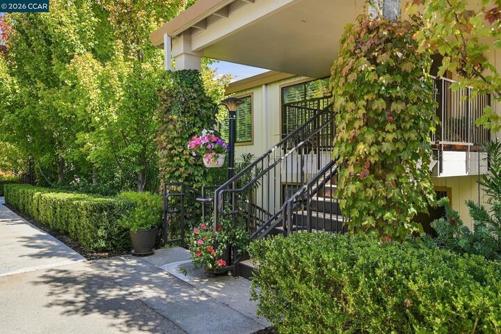 Property Photo:  1209 Running Springs 5  CA 94595 