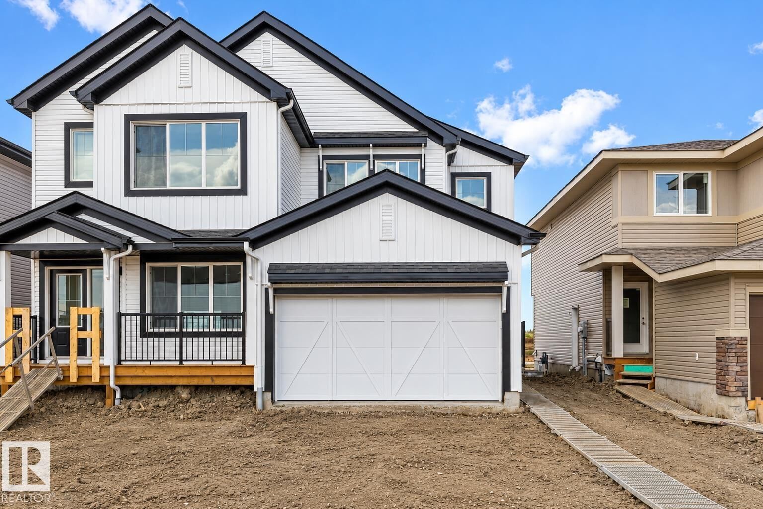 Property Photo:  534 176 Avenue NE  AB T5Y 4J9 