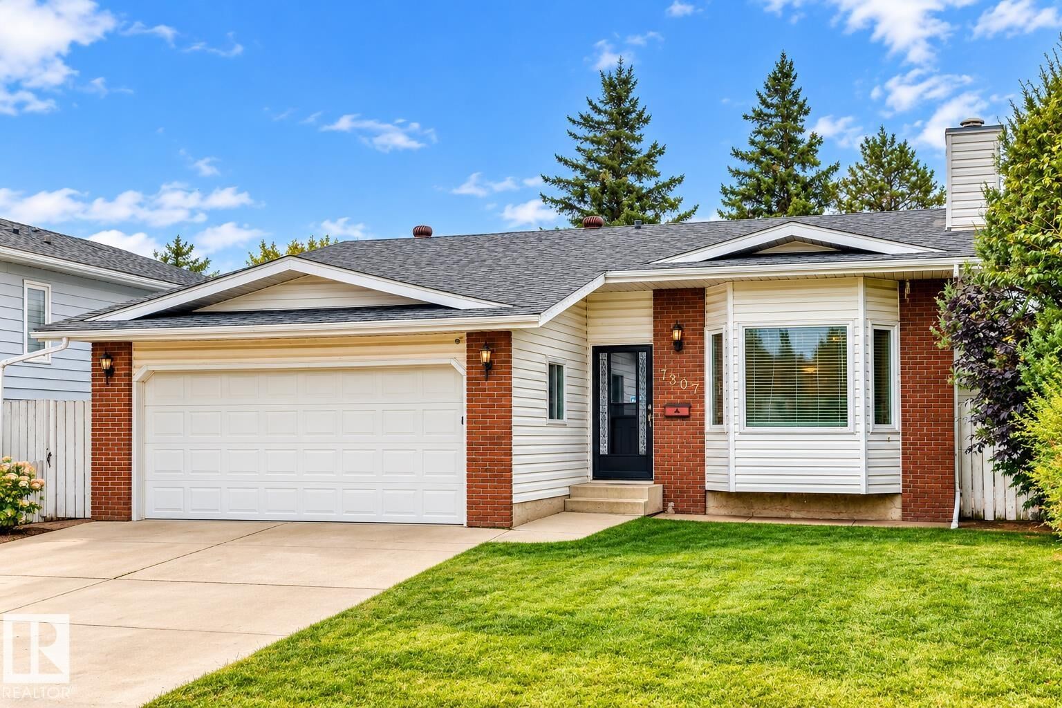 Property Photo:  7307 152C Avenue NW  AB T5C 3N3 
