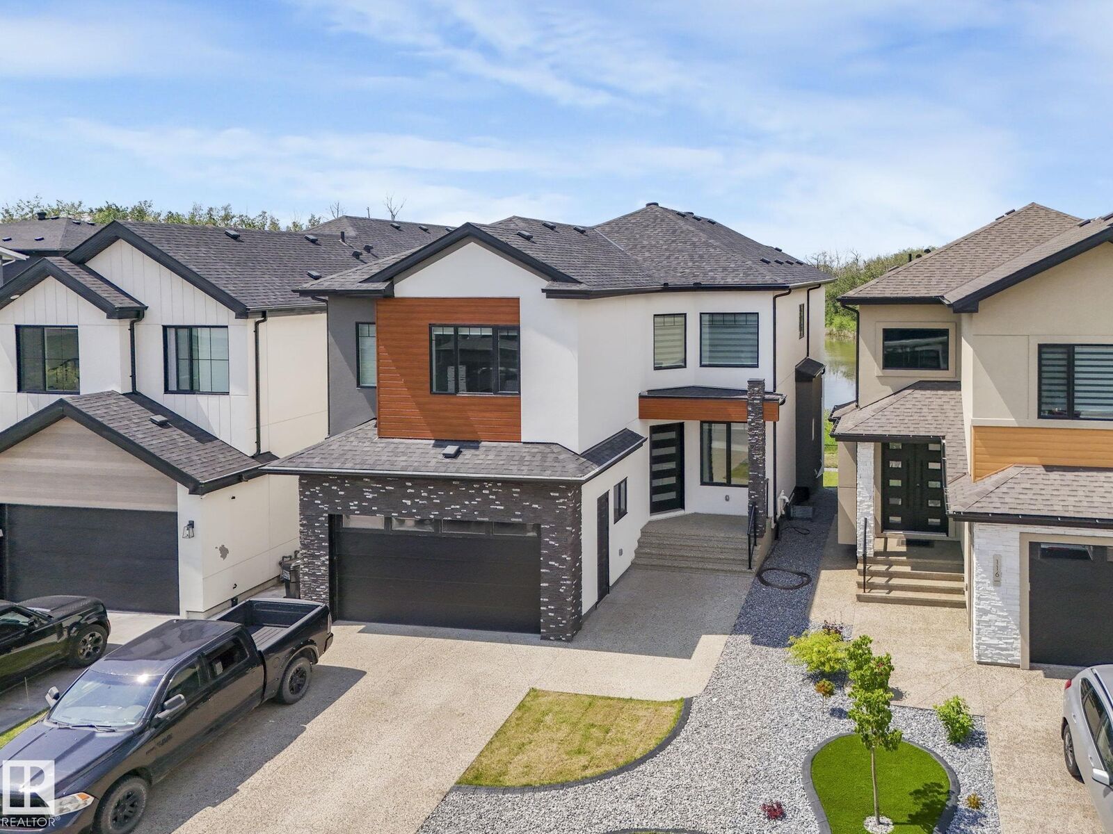 Property Photo:  120 38 Street SW  AB T6X 2W3 