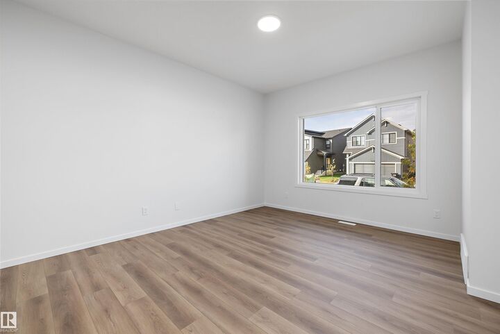 Property Photo:  9103 Elves Loop NW  AB T6M 3G2 