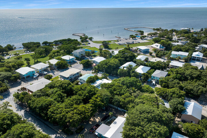 Property Photo:  108 Atlantic Avenue  FL 33070 