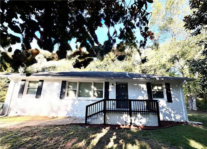 Property Photo: 79 Howell Drive SW GA 30331