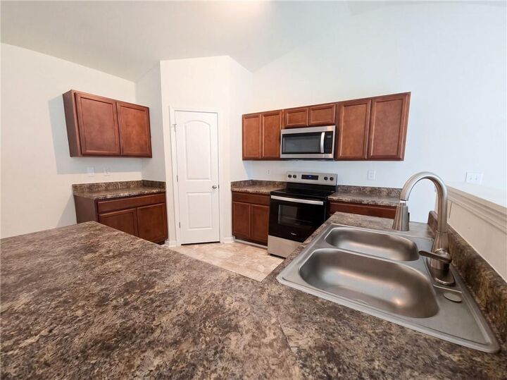 Property Photo: 1007 Haley Street GA 31217