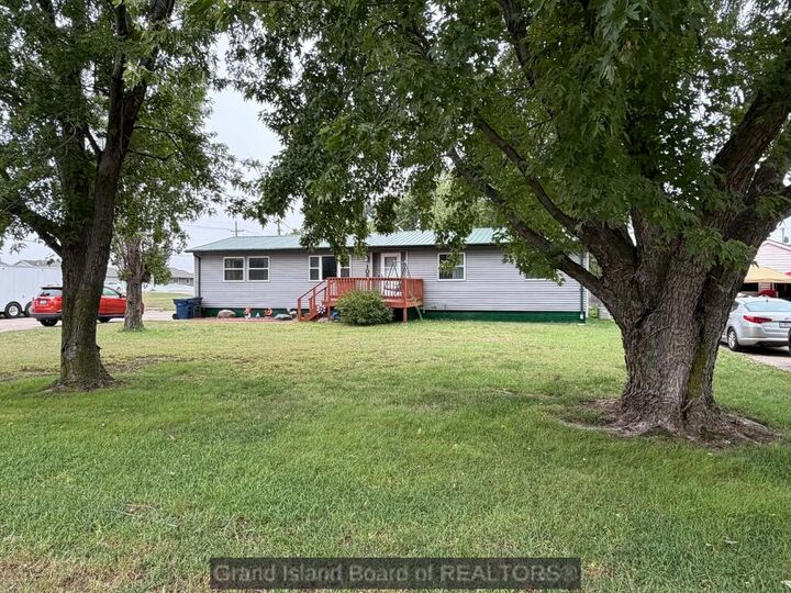 Property Photo:  108 Arapahoe Ave  NE 68803 