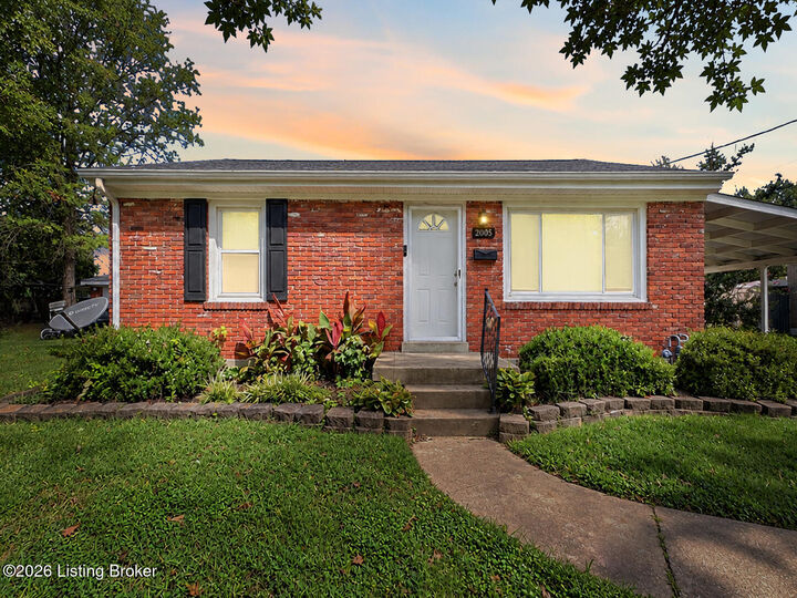 Property Photo: 2005 Dixie Garden Dr KY 40272