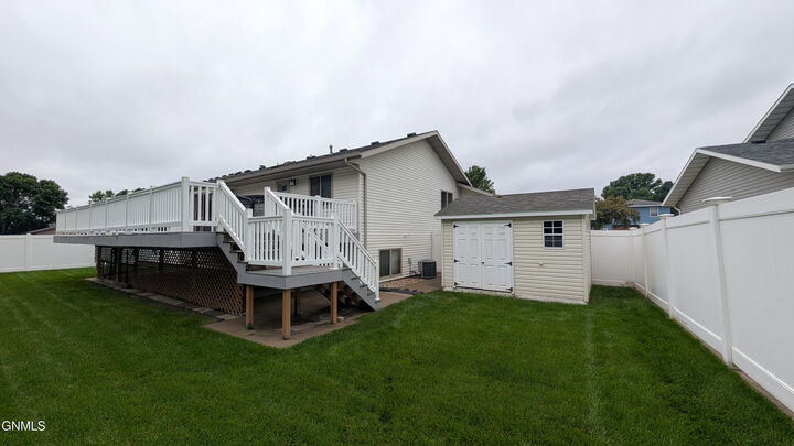 Property Photo:  1543 Billings Drive  ND 58504 