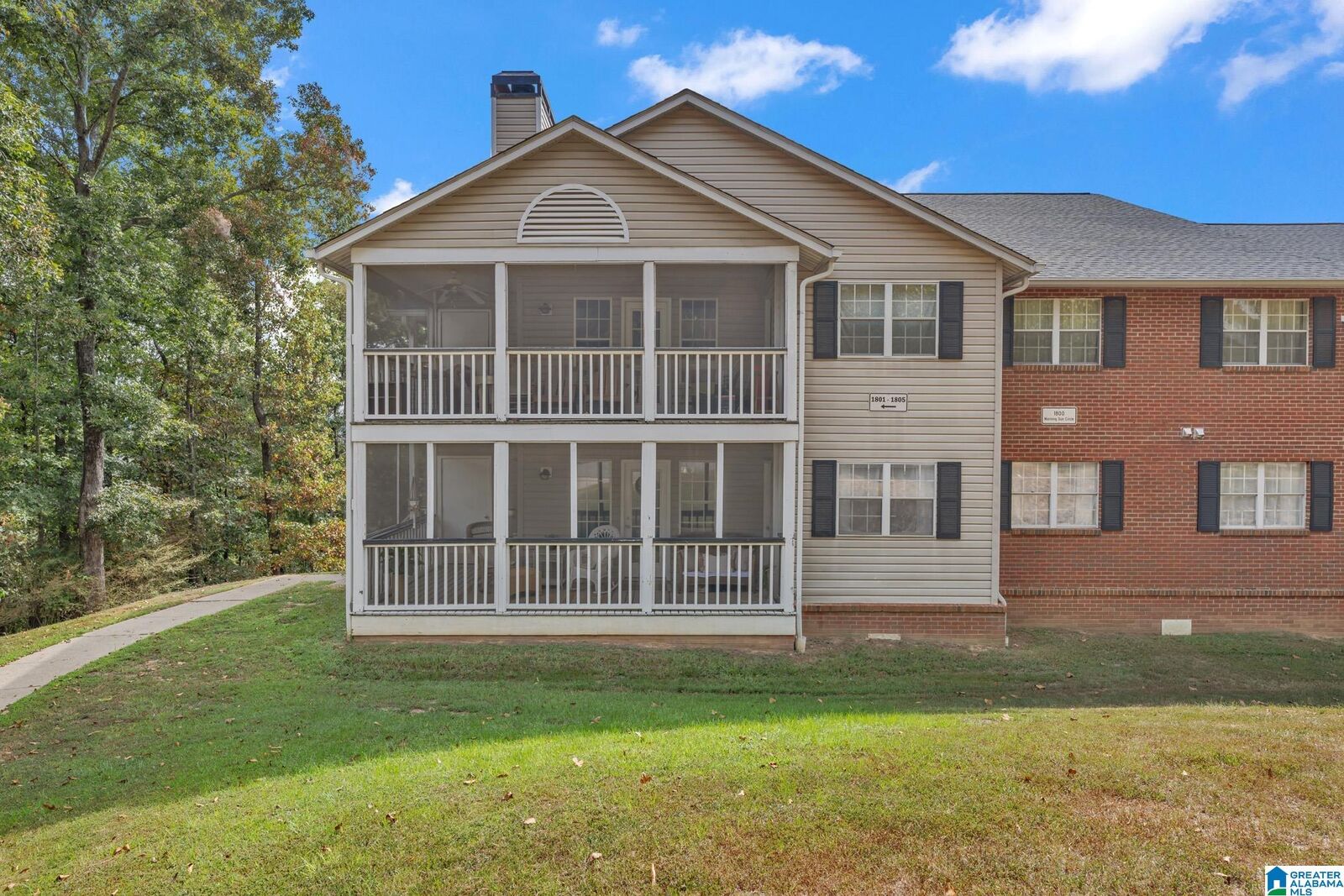 Property Photo: 1802 Morning Sun Circle 1802 AL 35242