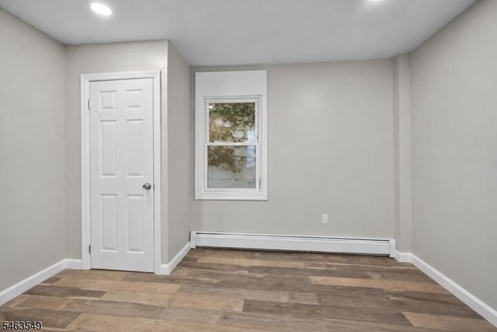 Property Photo:  196 Smith St 1  NJ 07106 