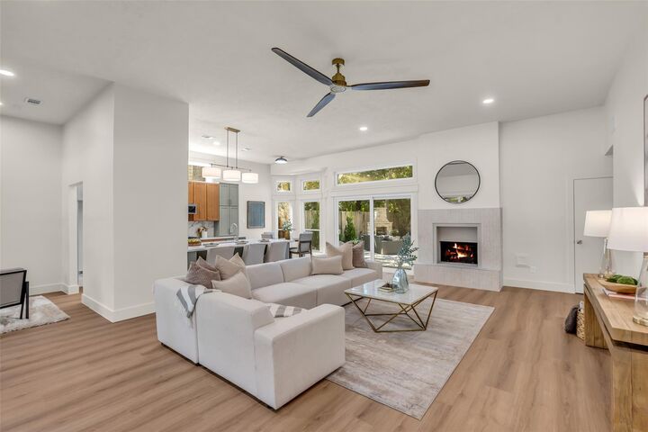 Property Photo:  235 S Pathfinders Circle  TX 77381 
