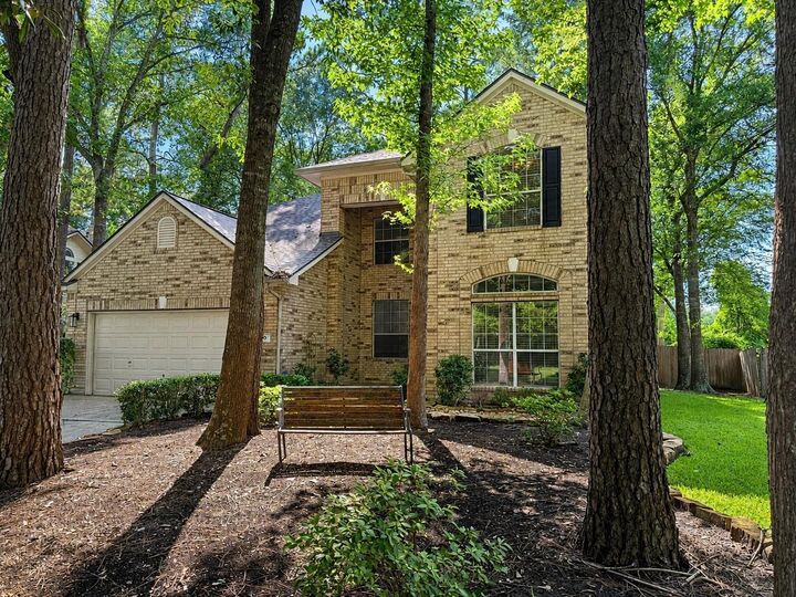 Property Photo:  98 W Knightsbridge Drive  TX 77385 