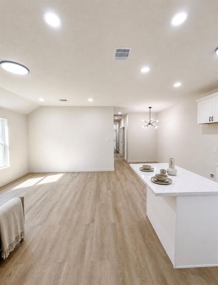 Property Photo:  7933 Goode Street  TX 77012 