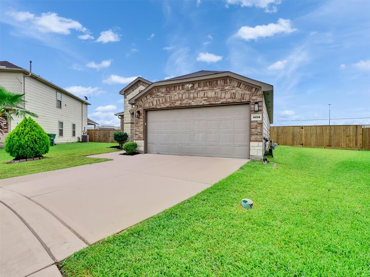 Property Photo: 14114 Pecan Hill Court TX 77048