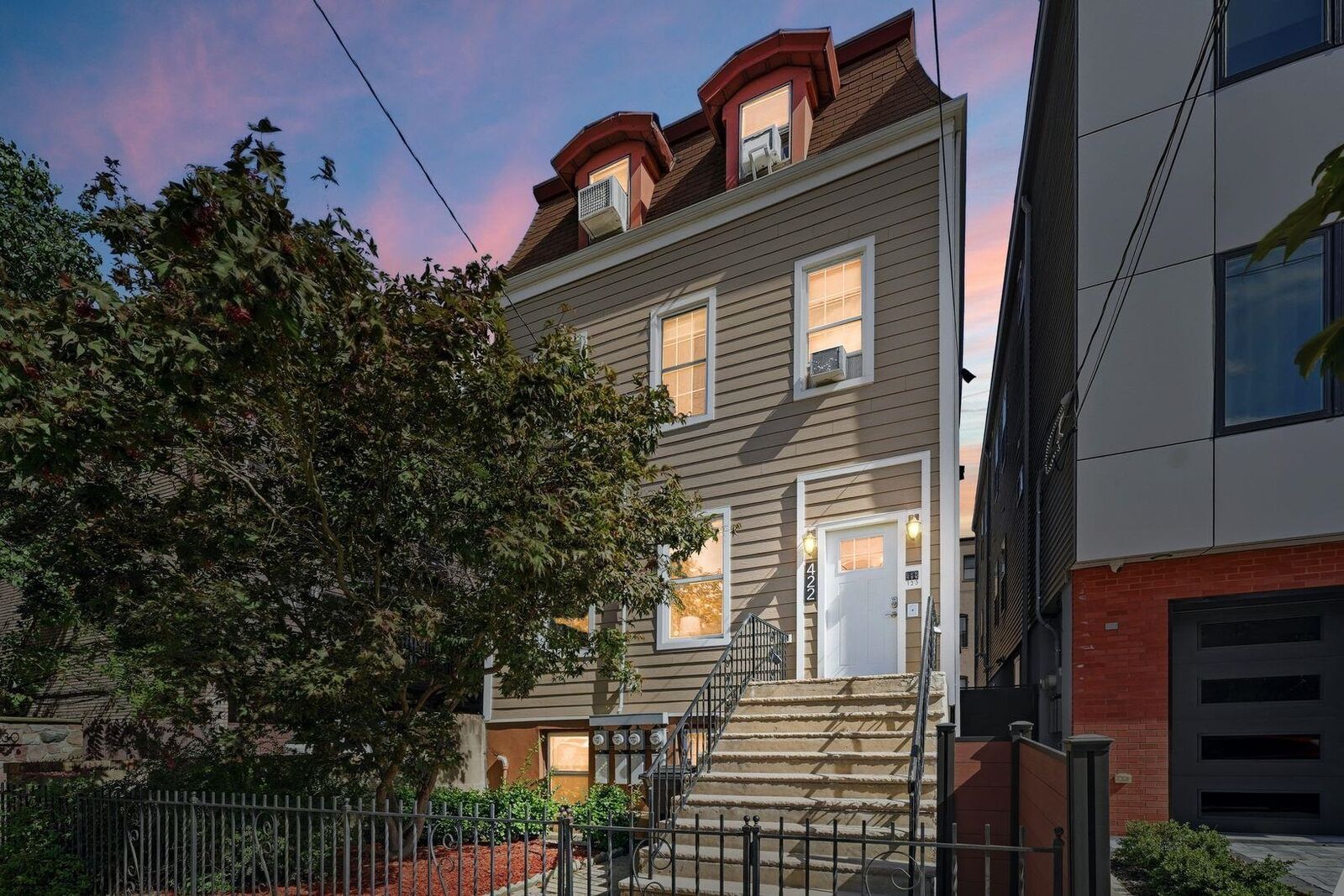 Property Photo:  422 Ogden Ave 1  NJ 07307 