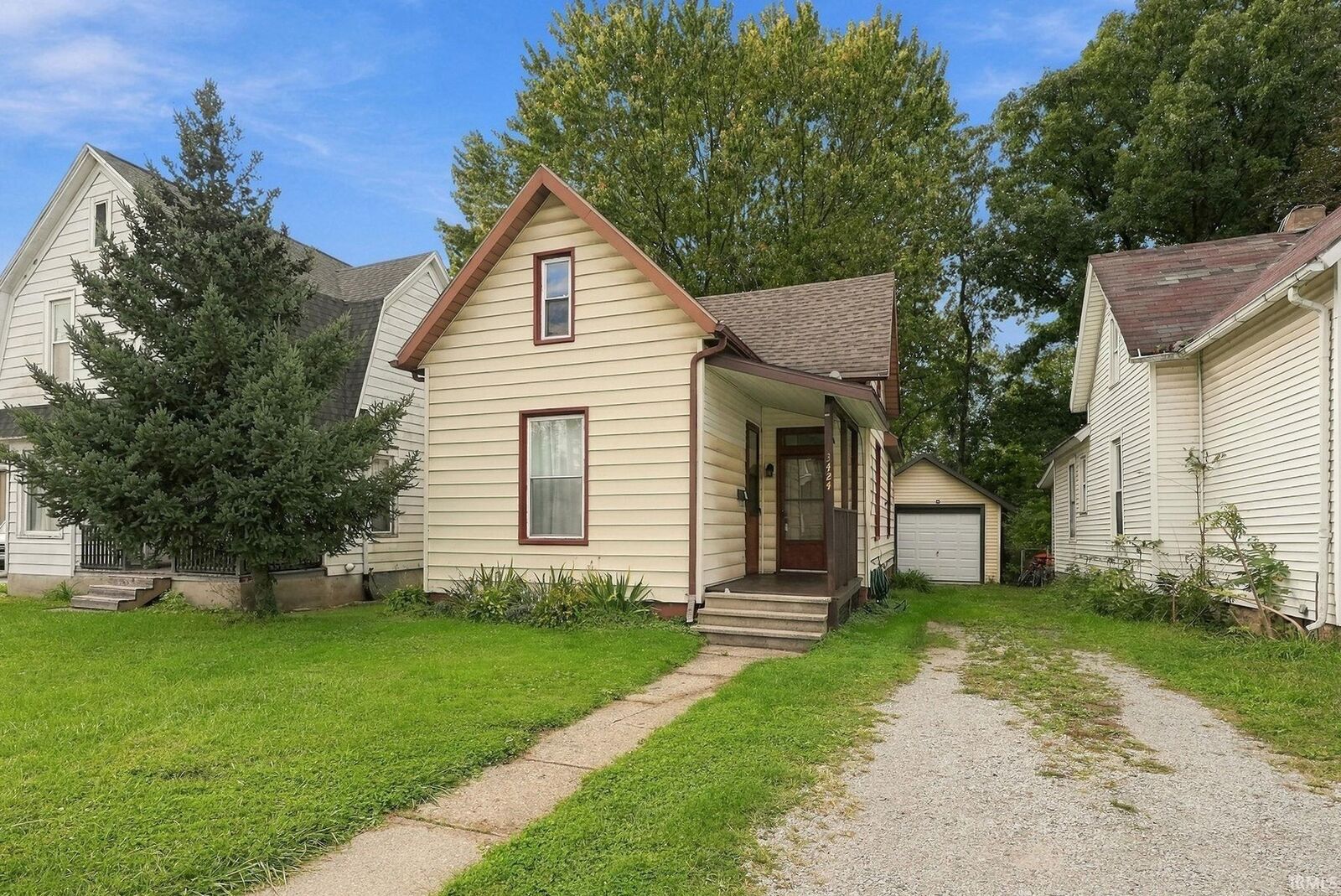 Property Photo:  3424 Broadway  IN 46807-1721 