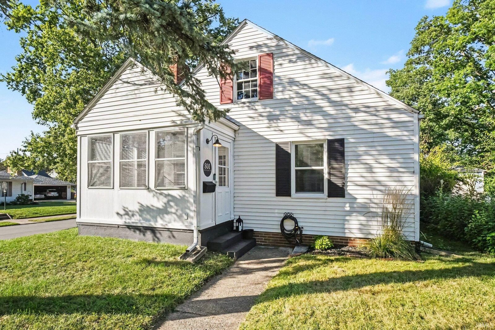 Property Photo:  801 E Irvington Avenue  IN 46614 